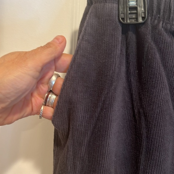 Lands’ End Velour Pants - Picture 4 of 4